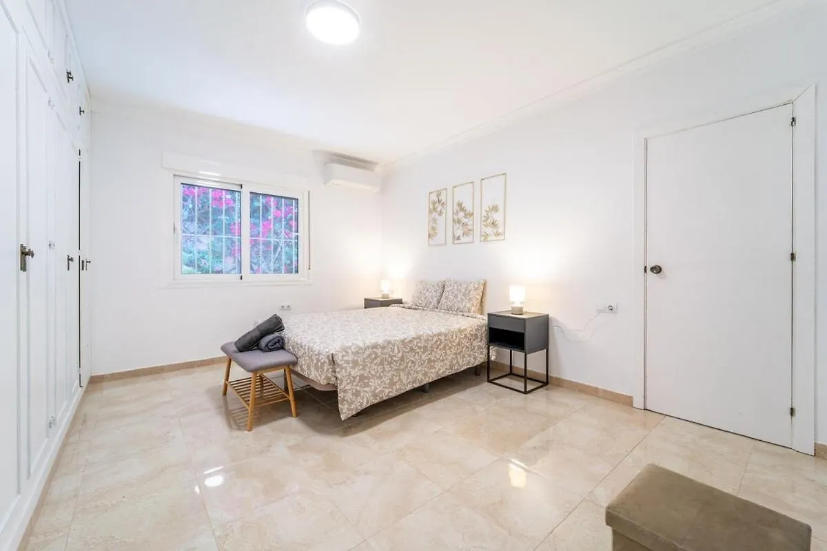 Stylish Villa Paris Benalmádena
