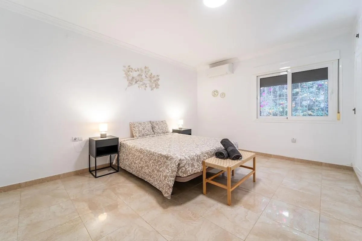 Stylish Villa Paris Benalmádena 0*,  Espanha