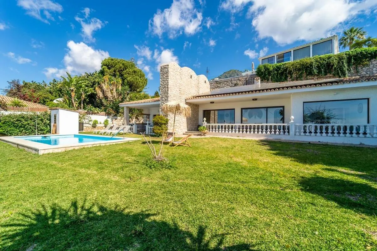 Stylish Villa Paris Benalmádena 0*,  Espanha