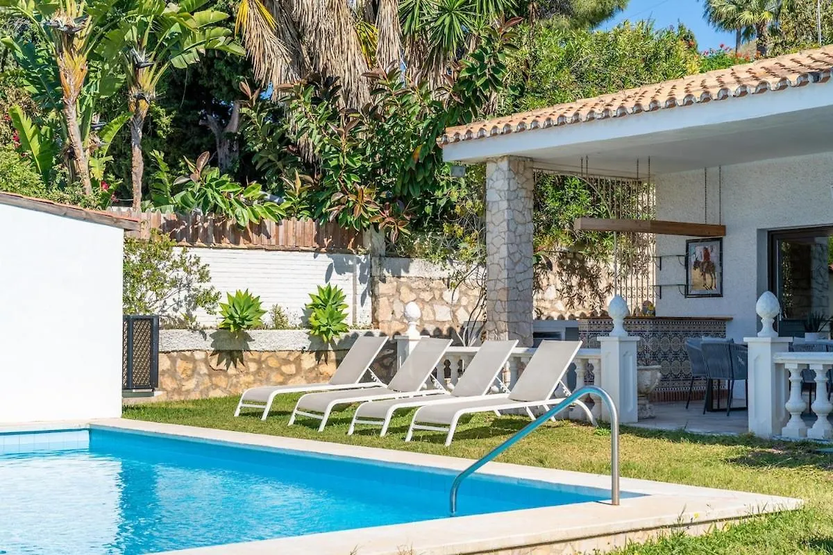 Stylish Villa Paris Benalmádena 0*,